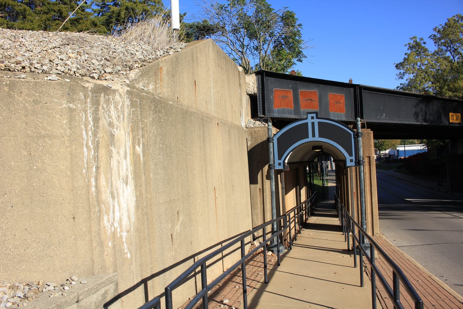 South abutment